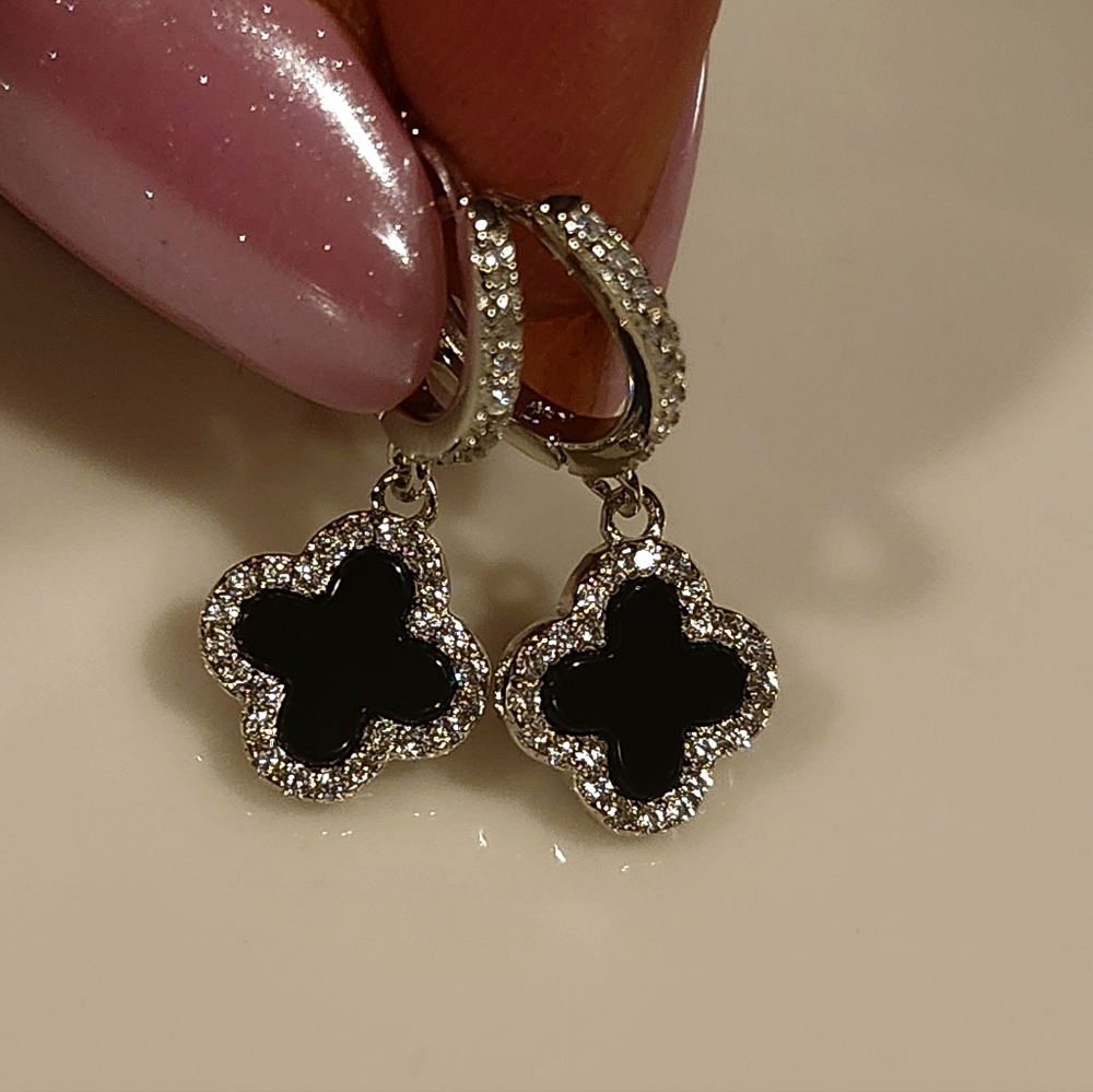 Vintage Brand Design Luck Black color Earrings Clover Charms.925 Sterling Silver - Picture 5 of 8